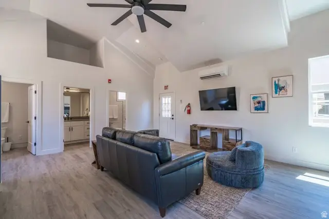 4242 W Cambridge Pkwy, Hurricane, UT 84737 - #2