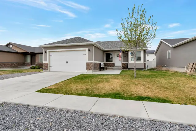 1357 E Skip St, Eagle Mountain, UT 84005 - #3