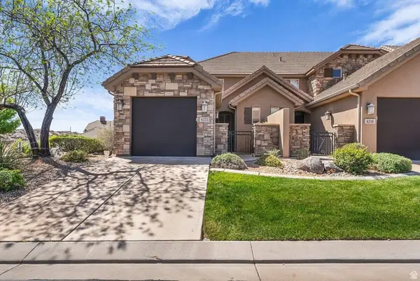 4222 E Torrey Pines Dr, Washington, UT 84780