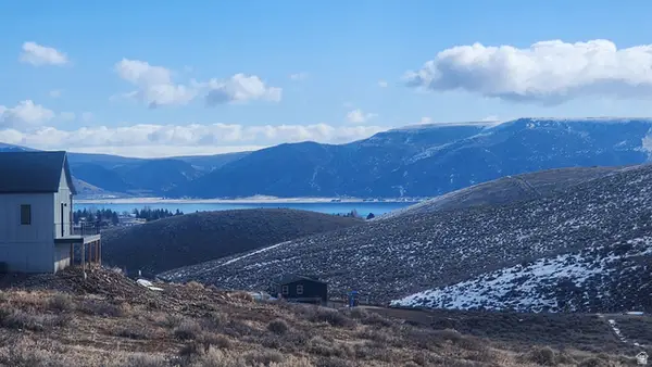 3518 S Long Ridge Cir, Garden City, UT 84028