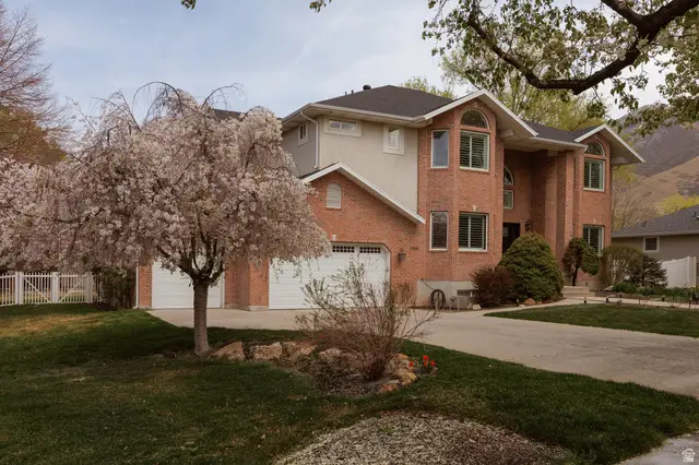1209 E Bear Hollow Cv, Draper, UT 84020 - #1