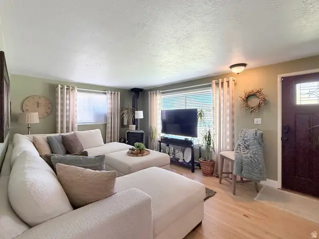 690 Sunset Dr, Brigham City, UT 84302 - #3