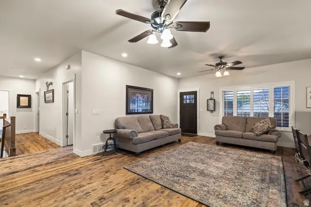 1165 E Austin Dr, Elsinore, UT 84724 - #3