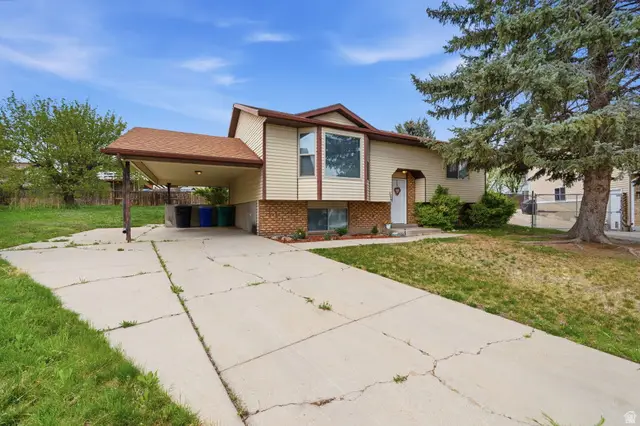 4909 W Sakura Ct, West Jordan, UT 84081 - #3