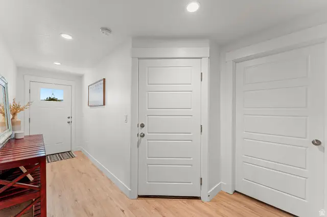 1022 W Shadow Brook Ln, Lehi, UT 84048 - #3