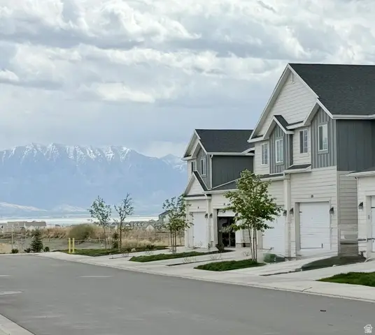 5124 E Lakefield Dr, Eagle Mountain, UT 84005 - #2