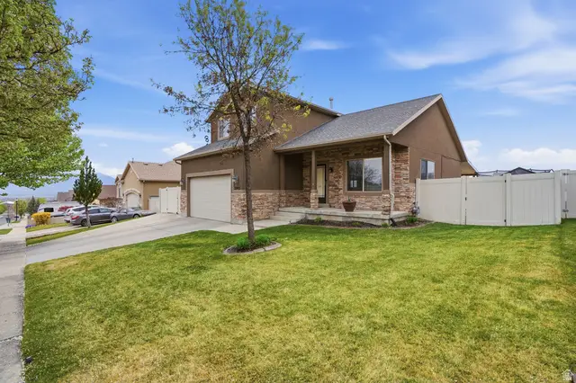 5743 W Lugano Dr, West Jordan, UT 84081 - #3