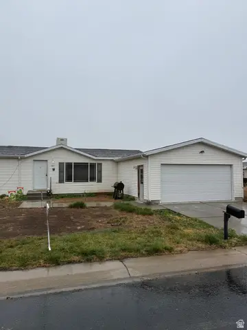 182 W 2050 S, Vernal, UT 84078 - #1