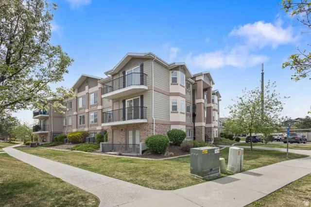 8229 S Resaca Dr #D9, Midvale, UT 84070 - #3