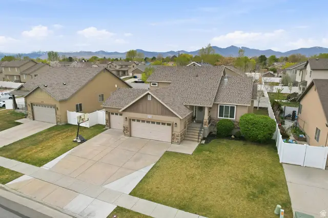 6708 S Ticklegrass Rd W, West Jordan, UT 84081 - #2