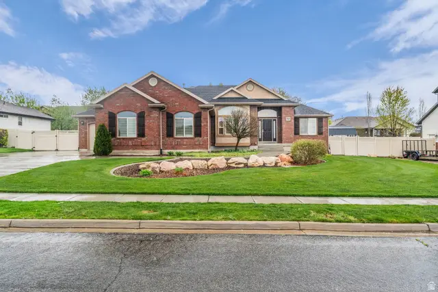 816 N 2700 W, Layton, UT 84041 - #1