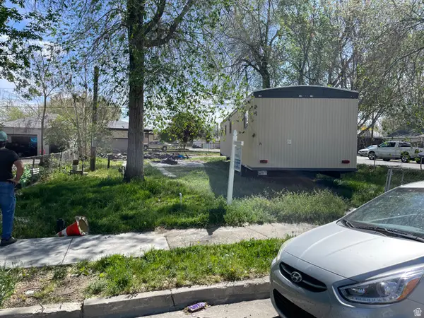 2813 S Spencer Ave, Magna, UT 84044