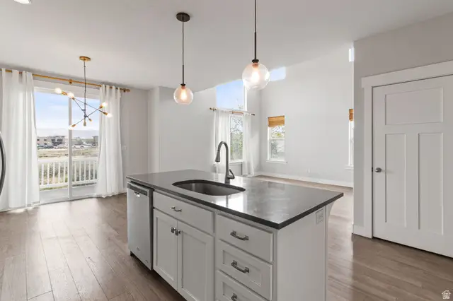 401 S 730 E, Lehi, UT 84043 - #3