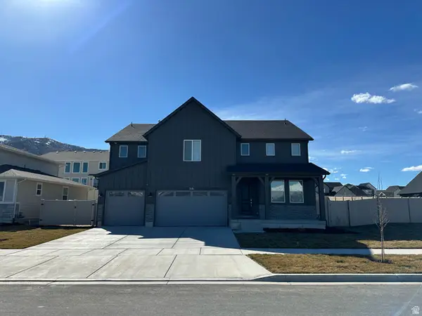 3181 S Hickory St, Saratoga Springs, UT 84045