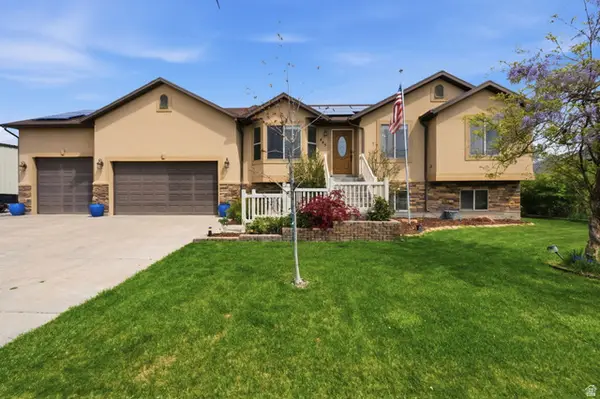 445 S Sunset Dr W, Kaysville, UT 84037