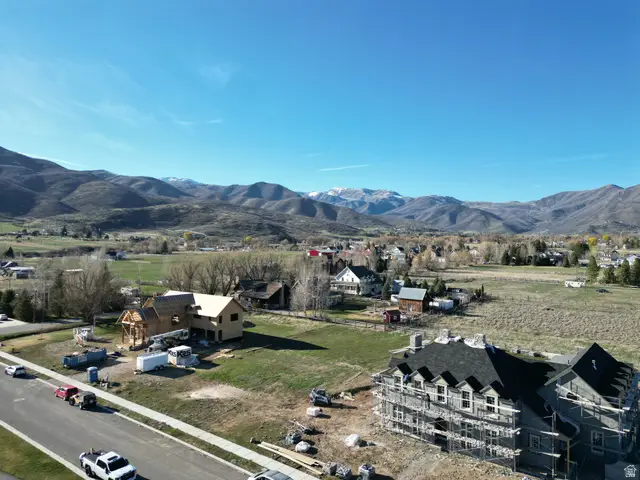 212 W Bridlewood Ln, Midway, UT 84049 - #1