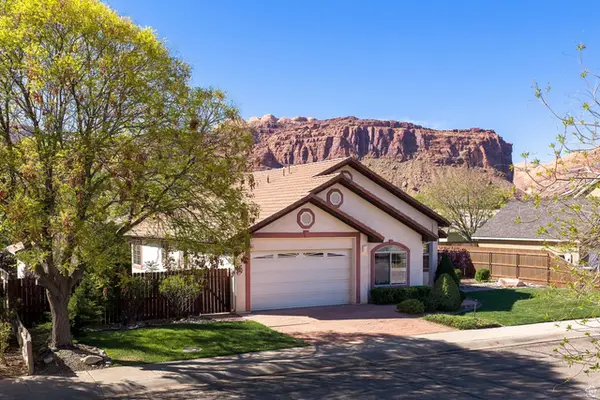 566 W Winesap Cir, Moab, UT 84532