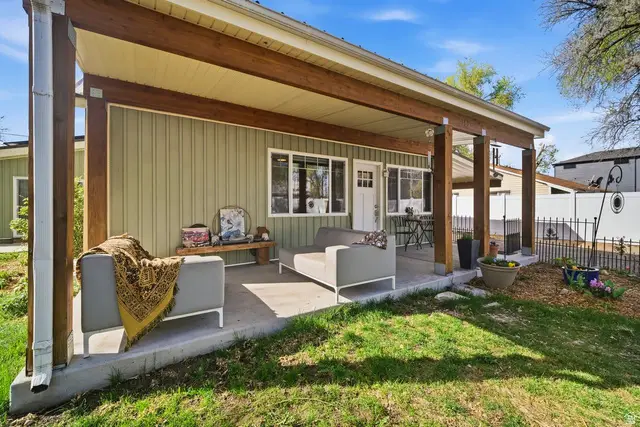 360 E Sandy Park Cir, Midvale, UT 84047 - #2