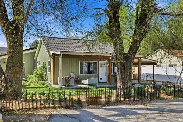 360 E Sandy Park Cir, Midvale, UT 84047 - #3