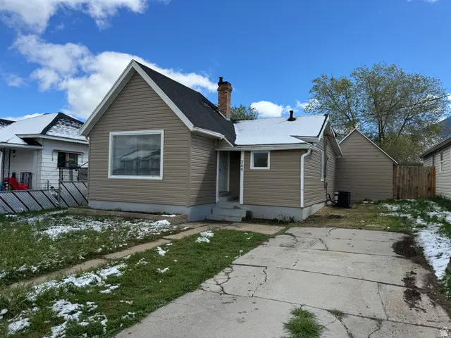 260 N 5th St E, Tooele, UT 84074 - #1