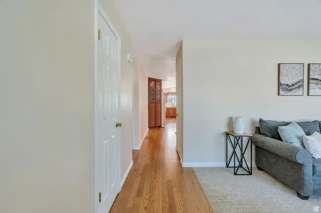 4049 S Castle View Dr, West Valley City, UT 84128 - #2