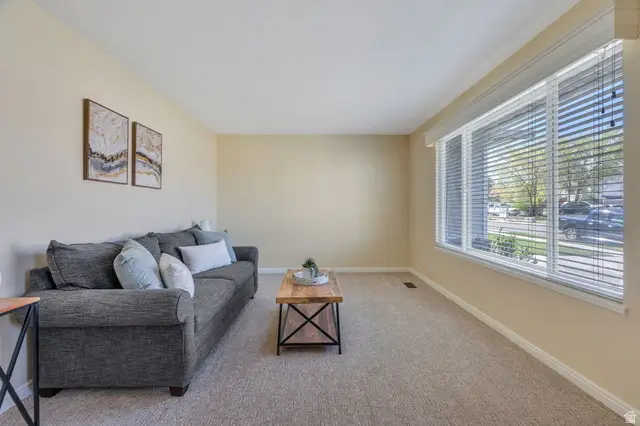 4049 S Castle View Dr, West Valley City, UT 84128 - #3