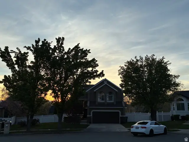 7910 S Pear Tree Cir, Sandy, UT 84094 - #3