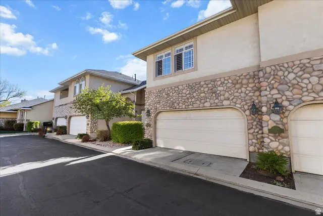 7824 S Sequoia Tree Ln, Sandy, UT 84094 - #3