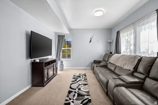 7626 S Calendula Ln W, West Jordan, UT 84081 - #3