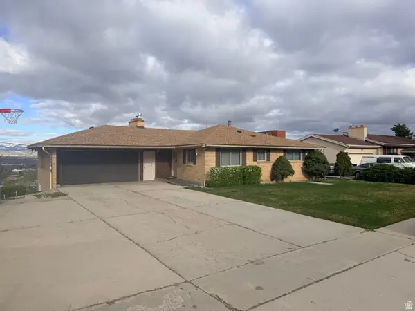 9530 S Indian Ridge Dr E, Sandy, UT 84092