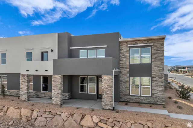 560 W Aqua Cove, Saint George, UT 84790 - #1