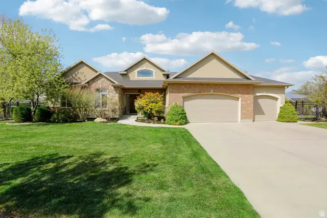 699 E Carlquist Dr S, Draper, UT 84020 - #1