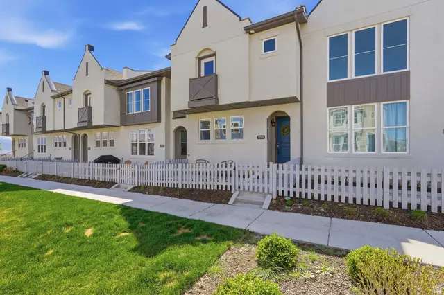 11591 S Dorian Dr W, South Jordan, UT 84009 - #2