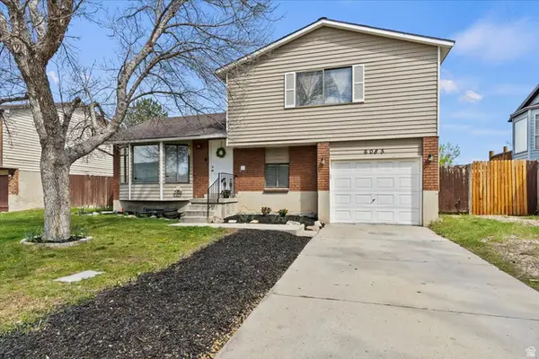 6085 S Park Wood Dr W, Kearns, UT 84118