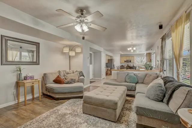 6226 S Clear St, Murray, UT 84107 - #3