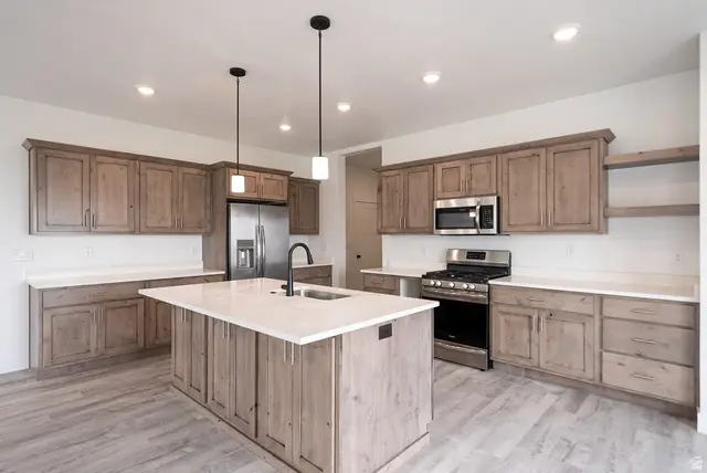 729 E 2475 N, North Logan, UT 84341 - #2