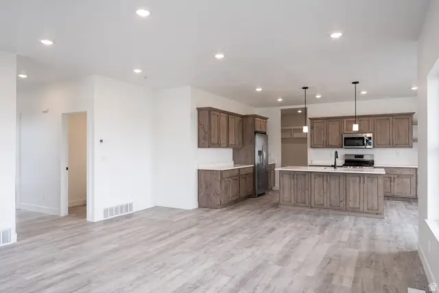 729 E 2475 N, North Logan, UT 84341 - #3