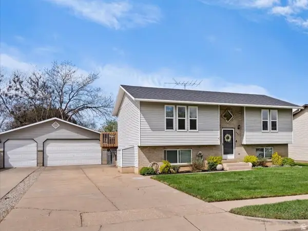 4463 S 2900 W, Roy, UT 84067