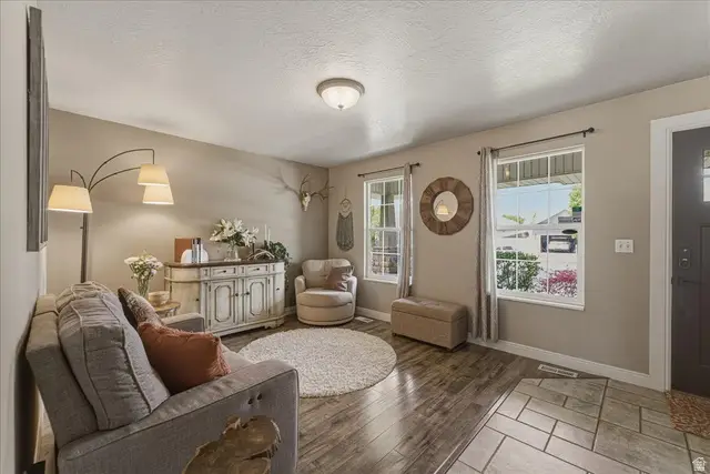 4521 W Carriage Ln N, Cedar Hills, UT 84062 - #3