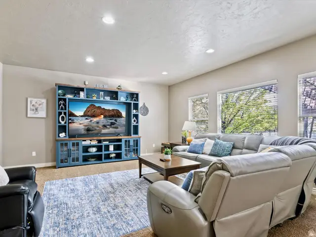 3257 W Stoker Cv S, South Jordan, UT 84095 - #3