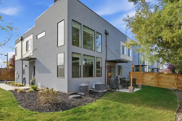 4529 S Bleecker Pl, Salt Lake City, UT 84117 - #3