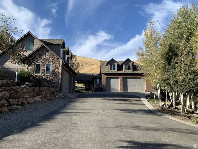 350 Pine Crest Cir, Wellsville, UT 84339 - #2
