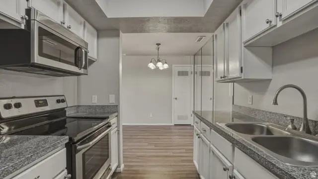 1462 E Foxboro Dr #2, Millcreek, UT 84106 - #1