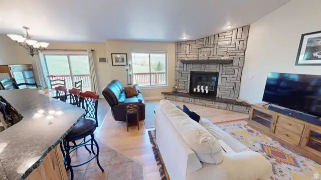 5752 E Old Oregon Rd, Lava Hot Springs, ID 83246 - #3