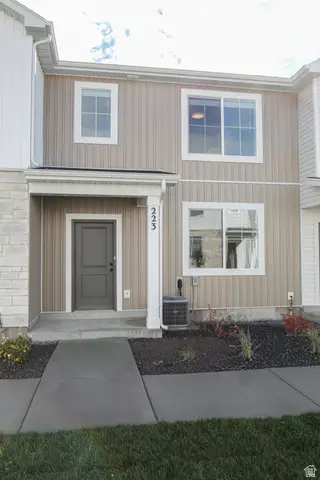 671 N 280 W, Smithfield, UT 84335 - #1