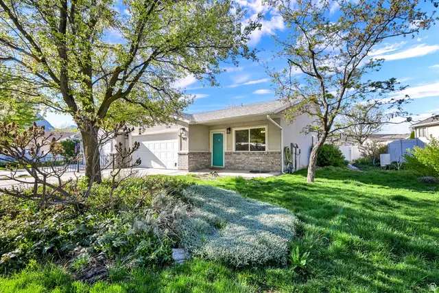 339 E 1900 St N, North Ogden, UT 84414 - #2