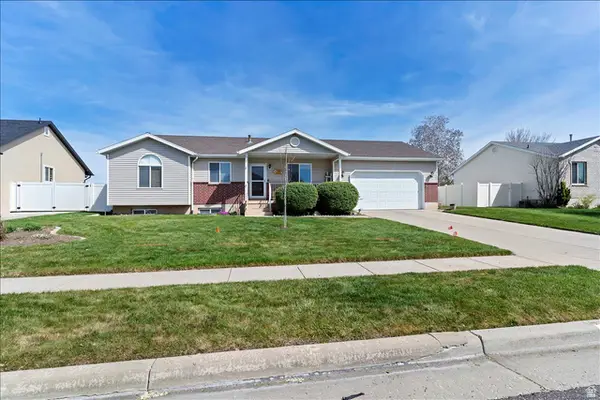 2001 S 1800 W, Syracuse, UT 84075