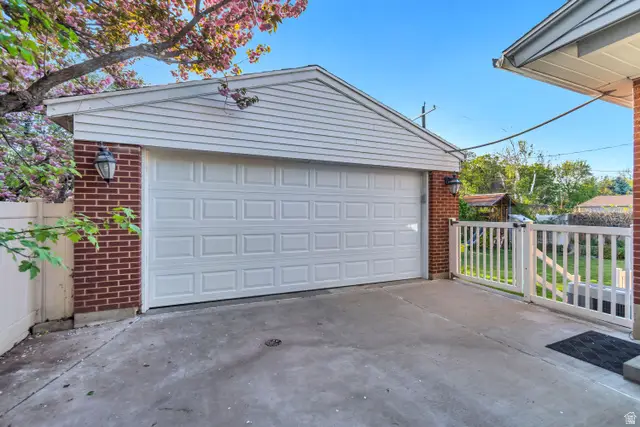 1240 Westwood Rd, Bountiful, UT 84010 - #3