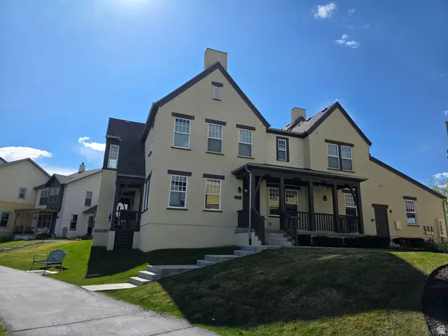 4658 W Boathouse Cir S, South Jordan, UT 84009 - #2