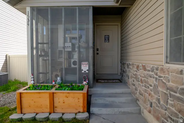 1534 E Shadow Dr N, Eagle Mountain, UT 84005 - #2